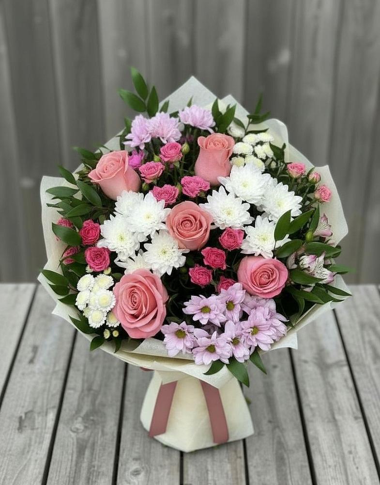 Букет цветов из: Альстромерии, Гвоздики, Розы и Хризантемы в Подлужном