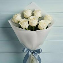 Букет 7 Белых роз Эдлесс Лав в Подлужном