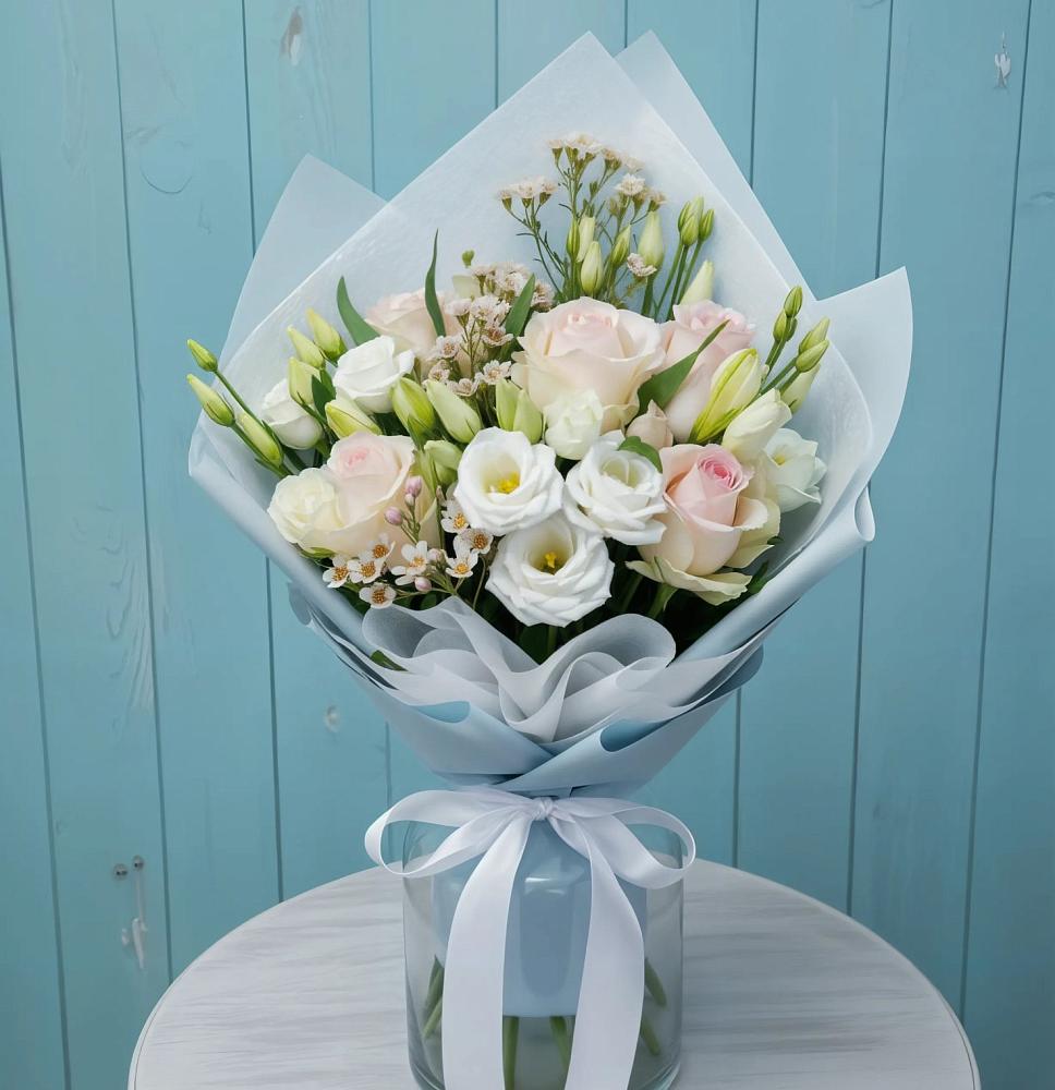 Букет цветов из: Розы и Лизиантусы в Подлужном