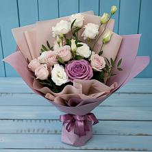 Букет цветов из:  Розы и Лизиантусы в Подлужном