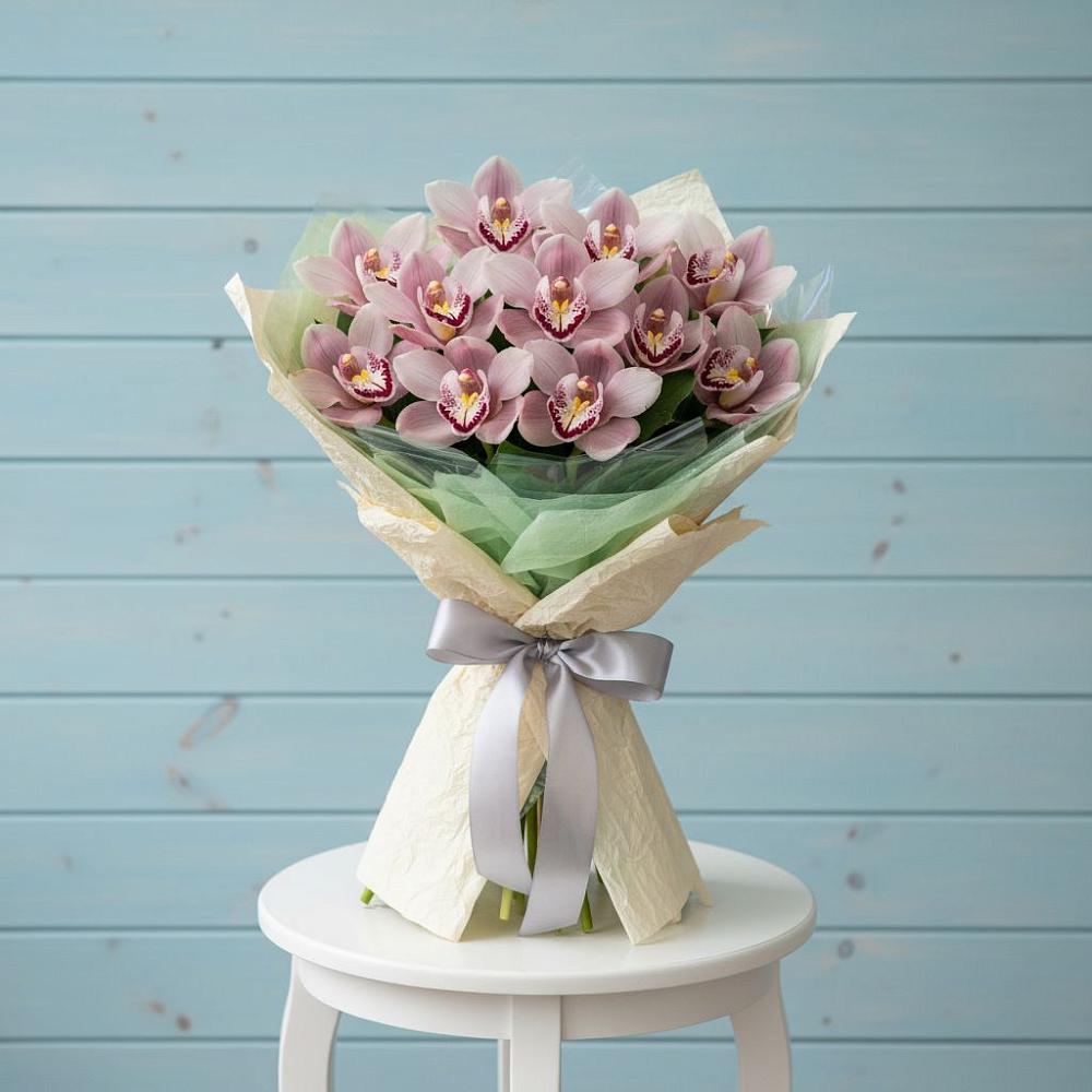 Букет цветов из: Орхидеи и Розы в Подлужном