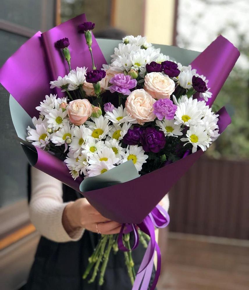 Букет цветов из: Хризантемы, Гвоздики и Розы в Подлужном