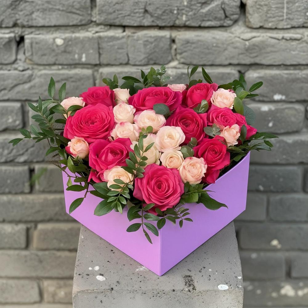 Цветочная композиция из Розы в коробке в Подлужном