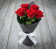 Букет 5 Красных роз Эдлесс Лав #REPLACE_PRED# Подлужном