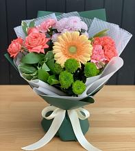 Букет цветов из:  Гвоздики, Розы, Герберы и Хризантемы в Подлужном