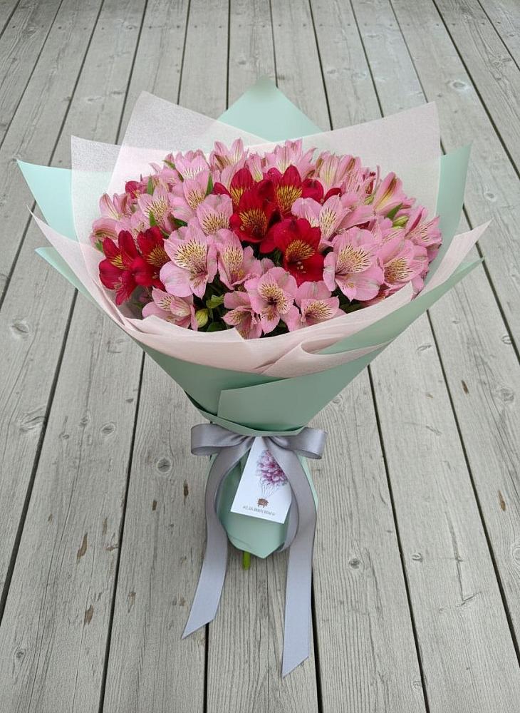 Букет цветов из: Альстромерии в Подлужном