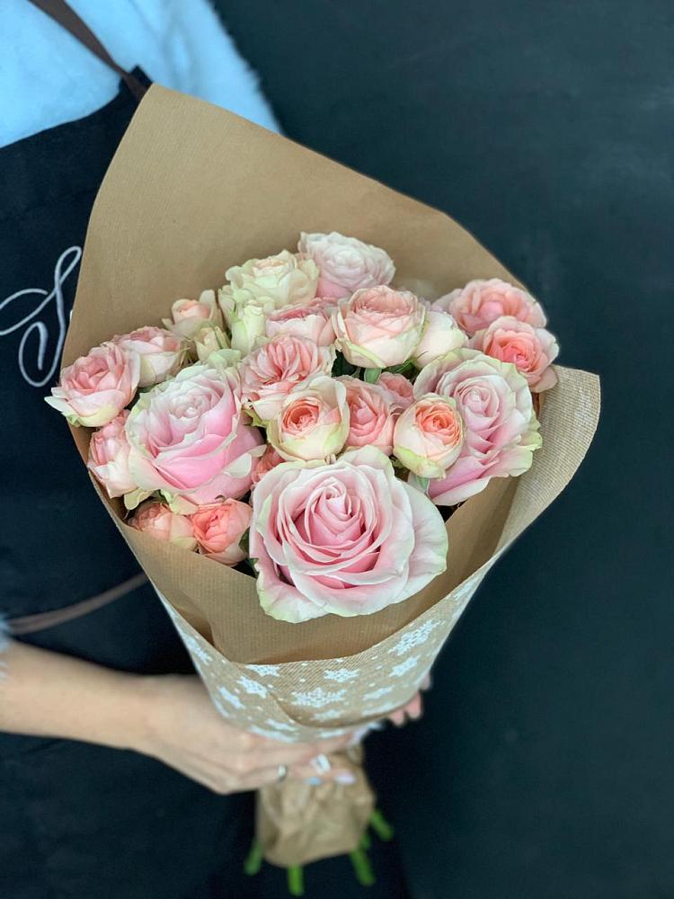 Букет цветов из: Хризантемы и Розы в Подлужном