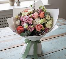 Букет цветов из:  Розы, Лизиантусы и Гвоздики в Подлужном