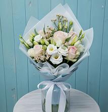 Букет цветов из:  Розы и Лизиантусы в Подлужном