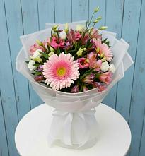 Букет цветов из:  Герберы, Альстромерии и Лизиантусы #REPLACE_PRED# Подлужном