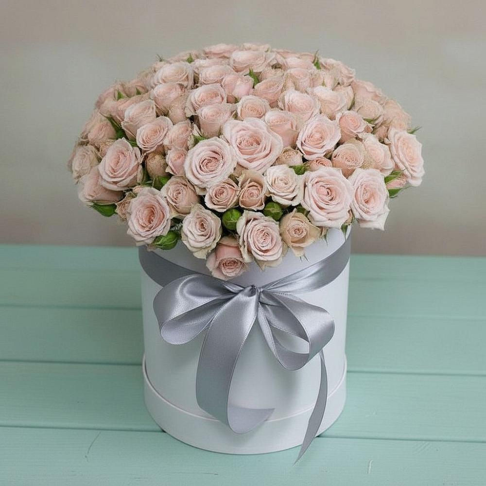 Цветочная композиция из Розы в шляпной коробке в Подлужном